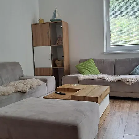 Nyaraló Dom V Skalke Nad Vahom *