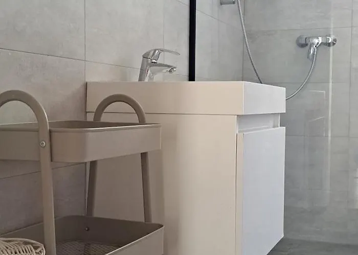 Nyaraló Dom V Skalke Nad Vahom Skalka nad Vahom