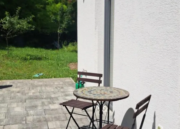 Nyaraló Dom V Skalke Nad Vahom Skalka nad Vahom